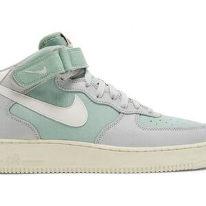 Nike Air Force 1 Mid in Mint and Gray